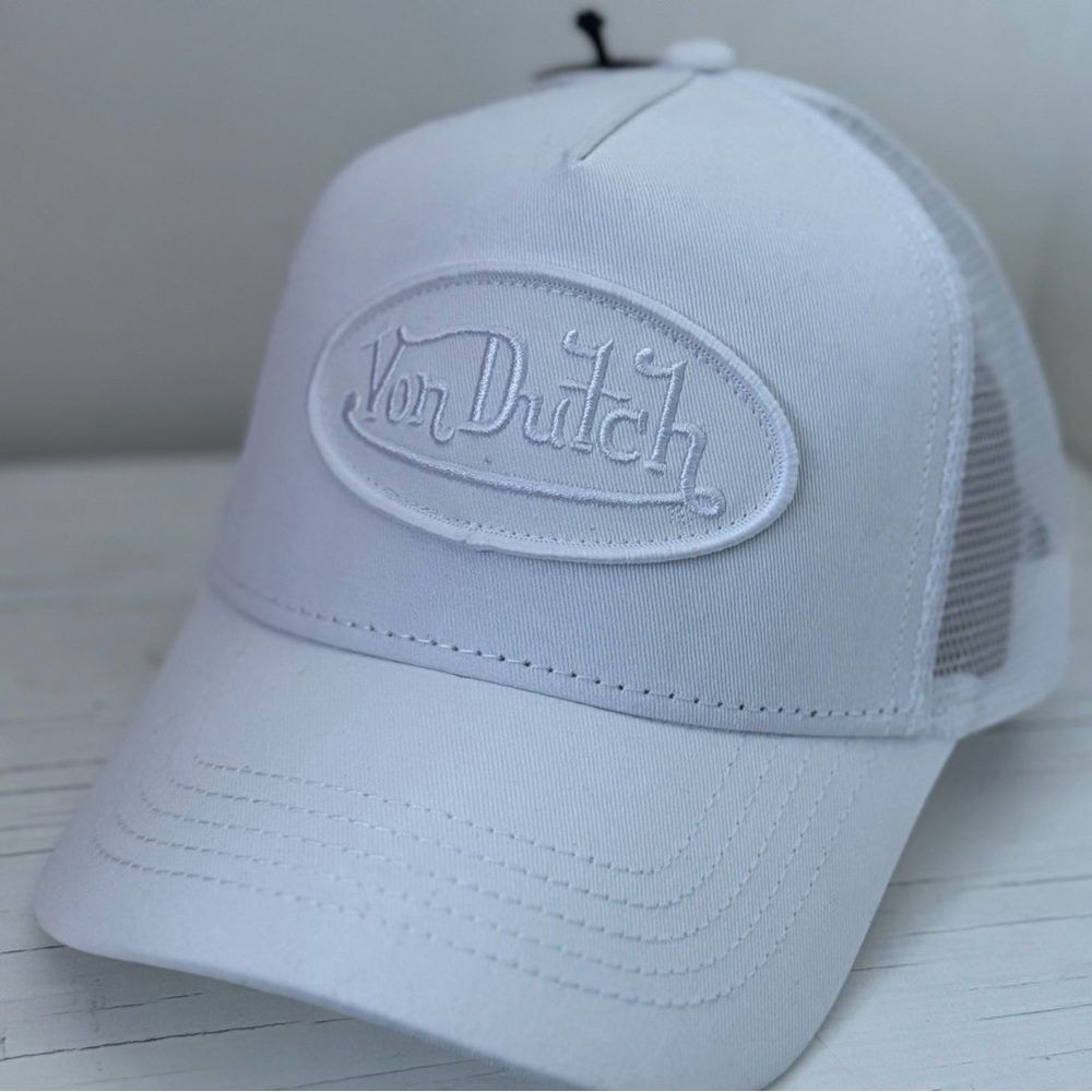NWT Von Dutch Triple White Classic Trucker Hat - Adjustable